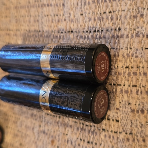 REVLON BRAND WOMEN'S SUPER LUSTROUS LIPSTICK BUNDLE OF 2 - Picture 5 of 6